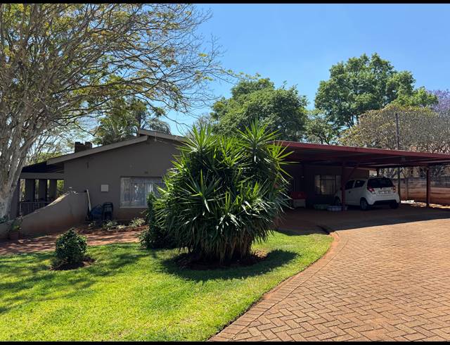 4 BEDROOM HOUSE FOR SALE IN BARBERTON